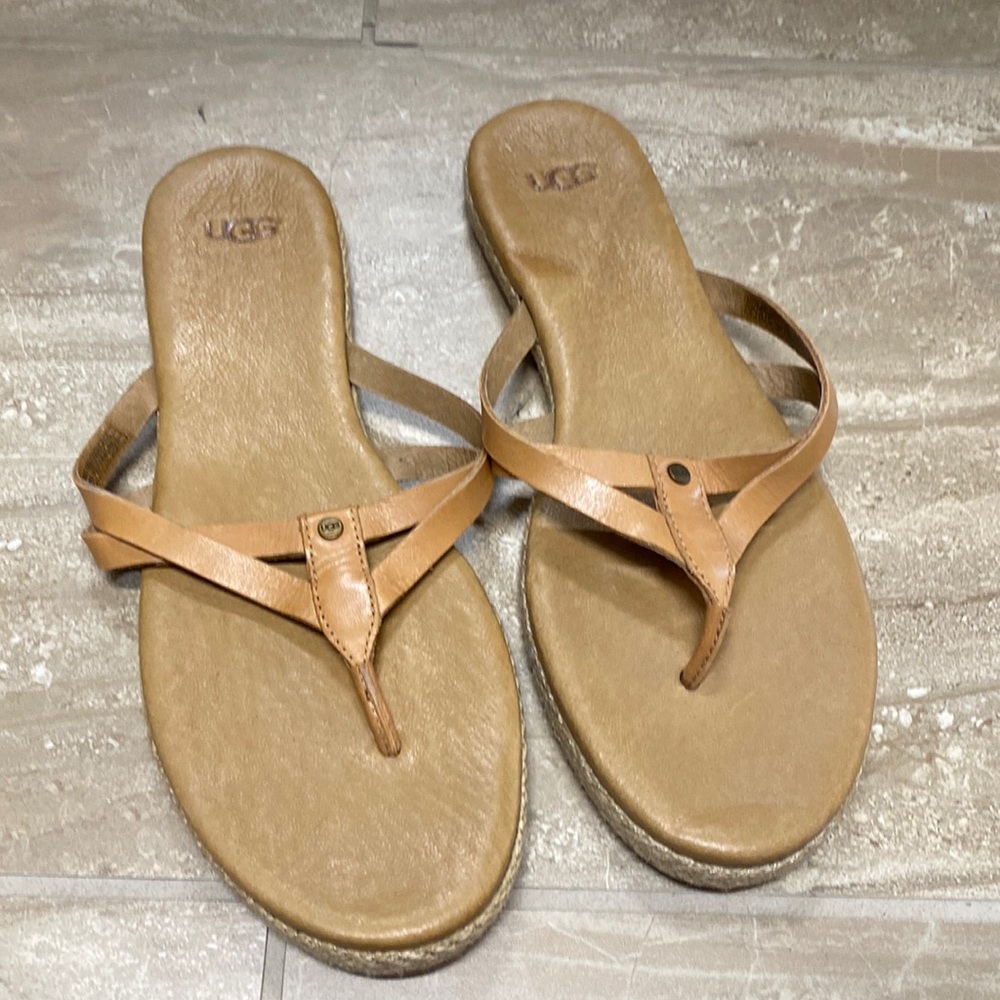 UGG flip flops